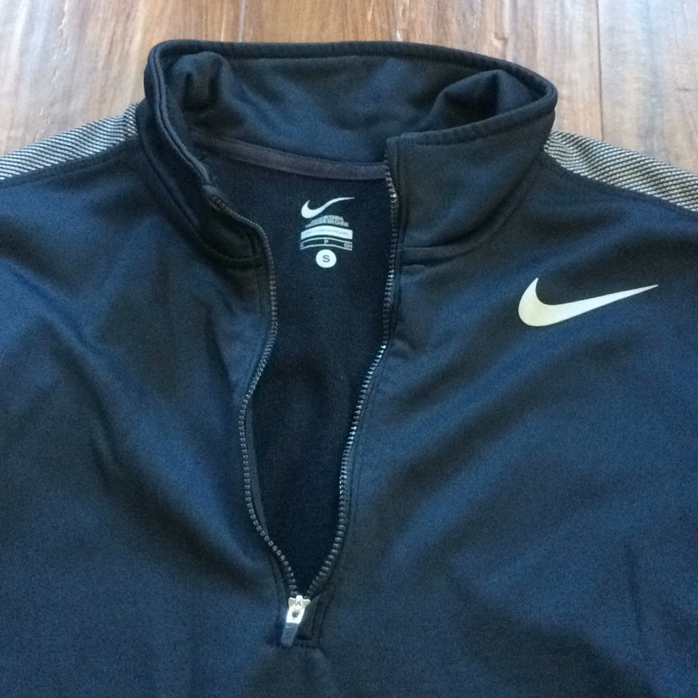 Men’s Nike half zip